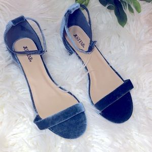 DONATED 💙 JUSTFAB - Sanoura Velvet Low Block Heel Sandal